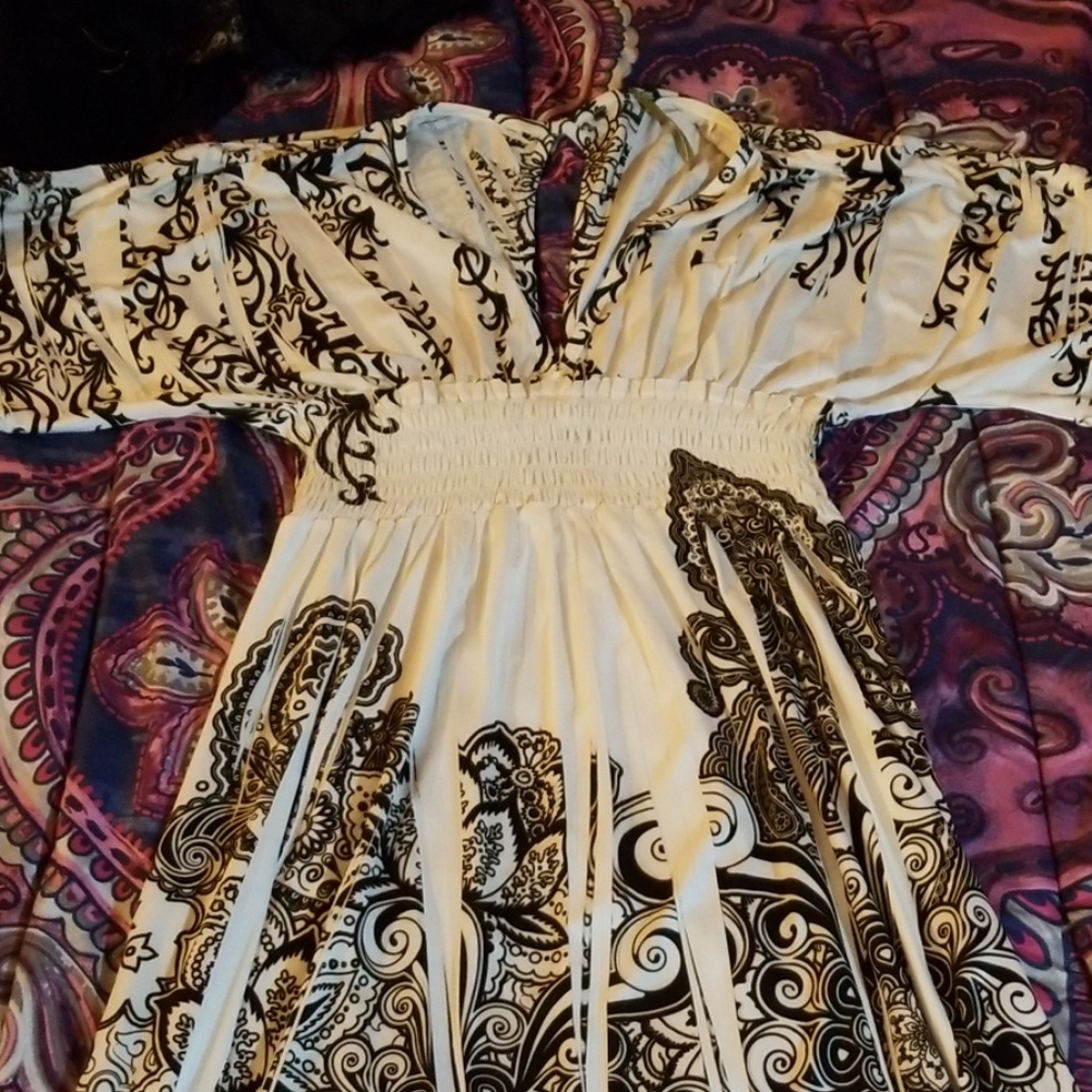 Elastic waist, mini dress